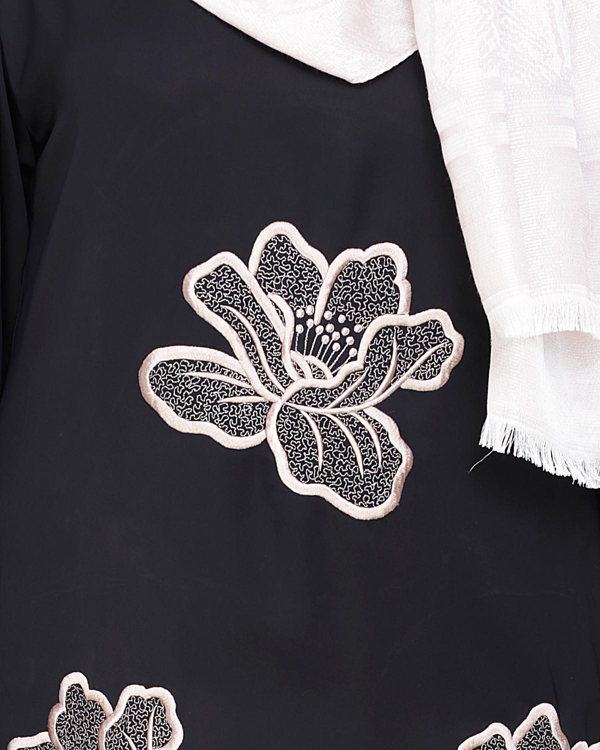 Daisy Dubai style Abaya Black