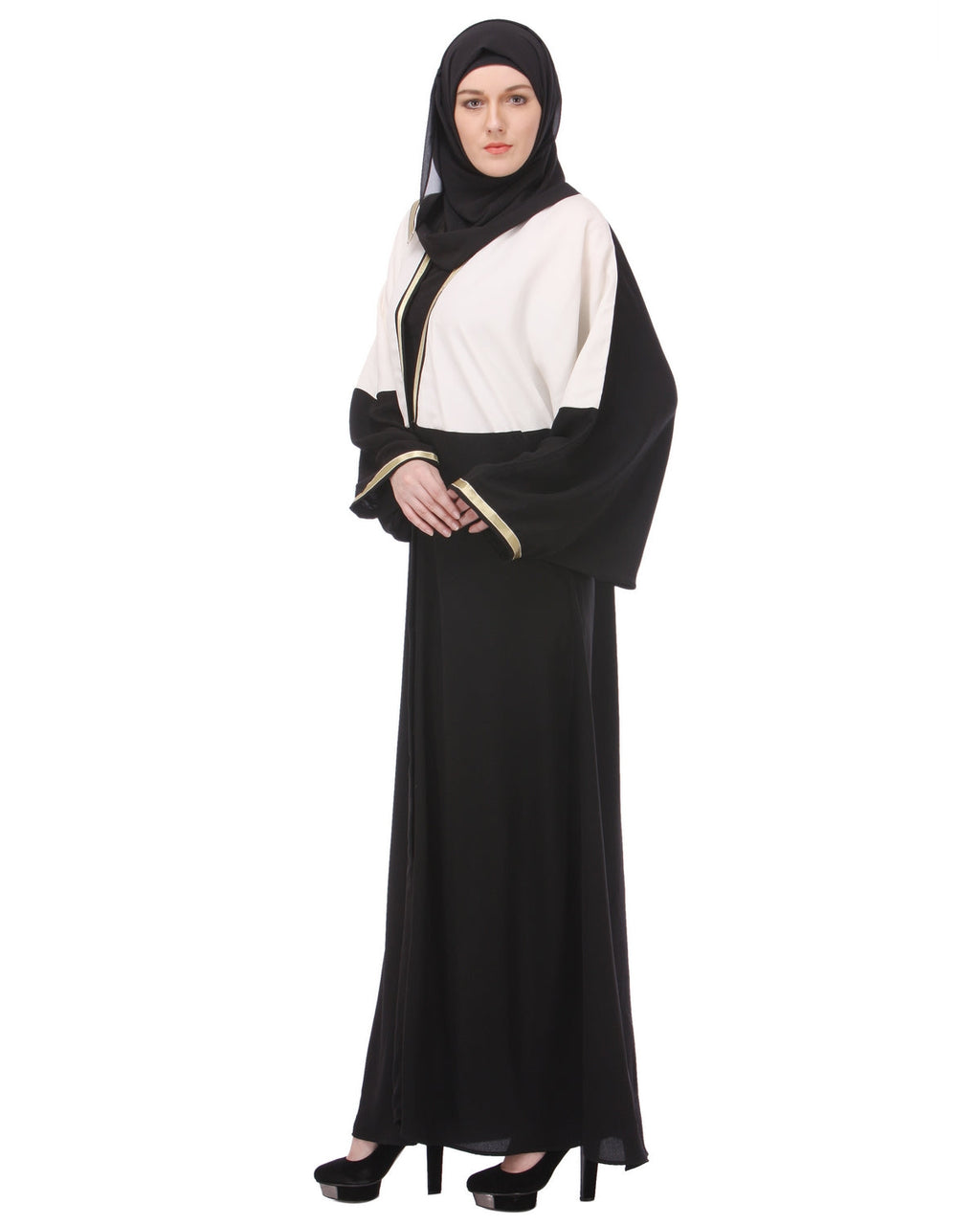 Arabian Style Flowy Abaya Beige & Black