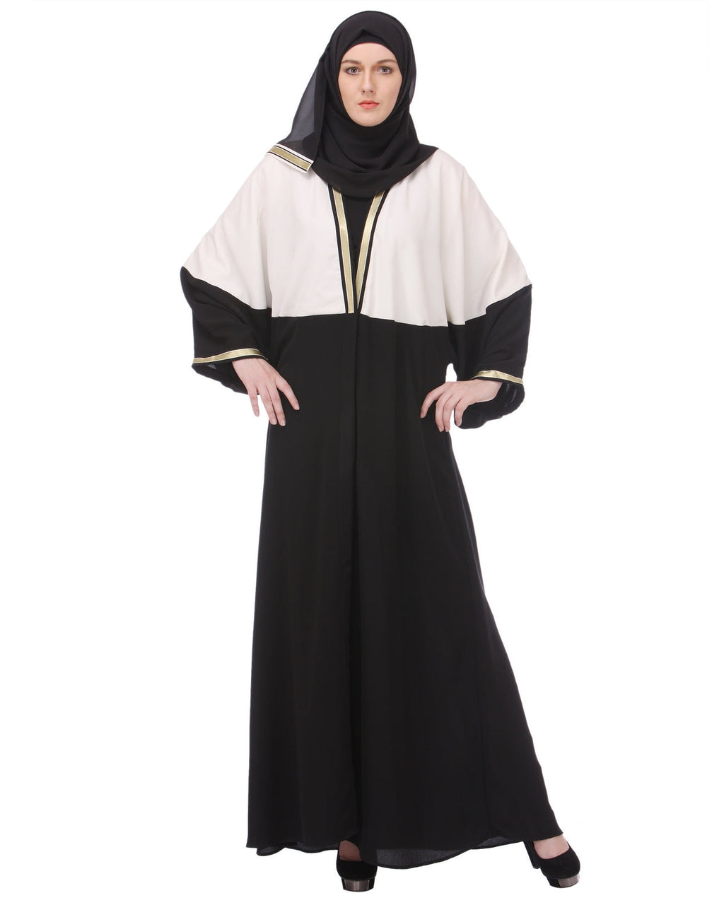 Arabian Style Flowy Abaya Beige & Black