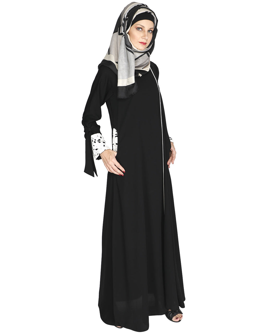 Lace & Bow Detailed Abaya Black