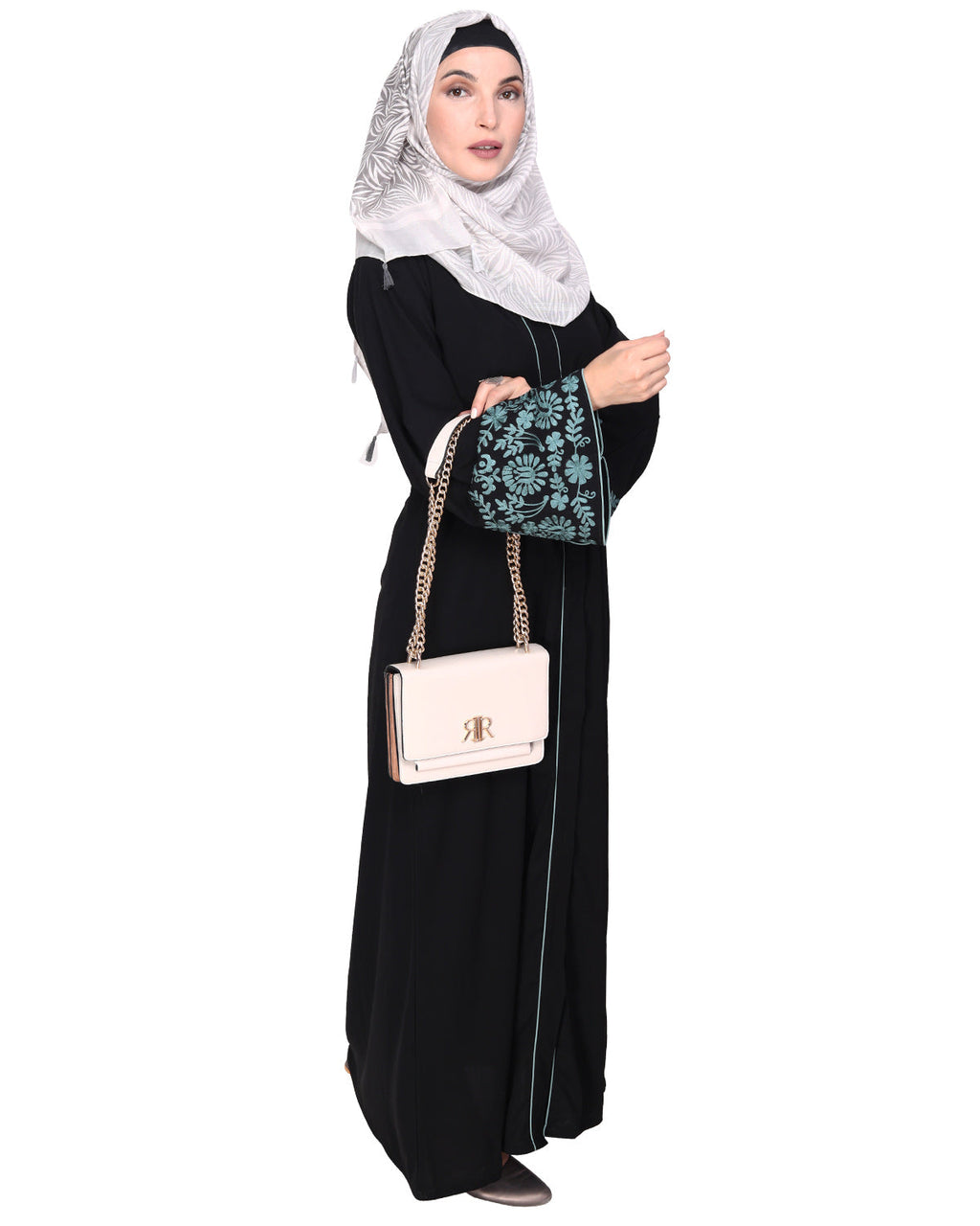 Abaya With Thread Embroidery Black