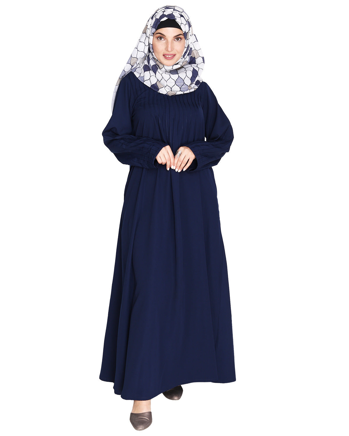 Sleek And Simple Abaya With Pintuck Detailing Black