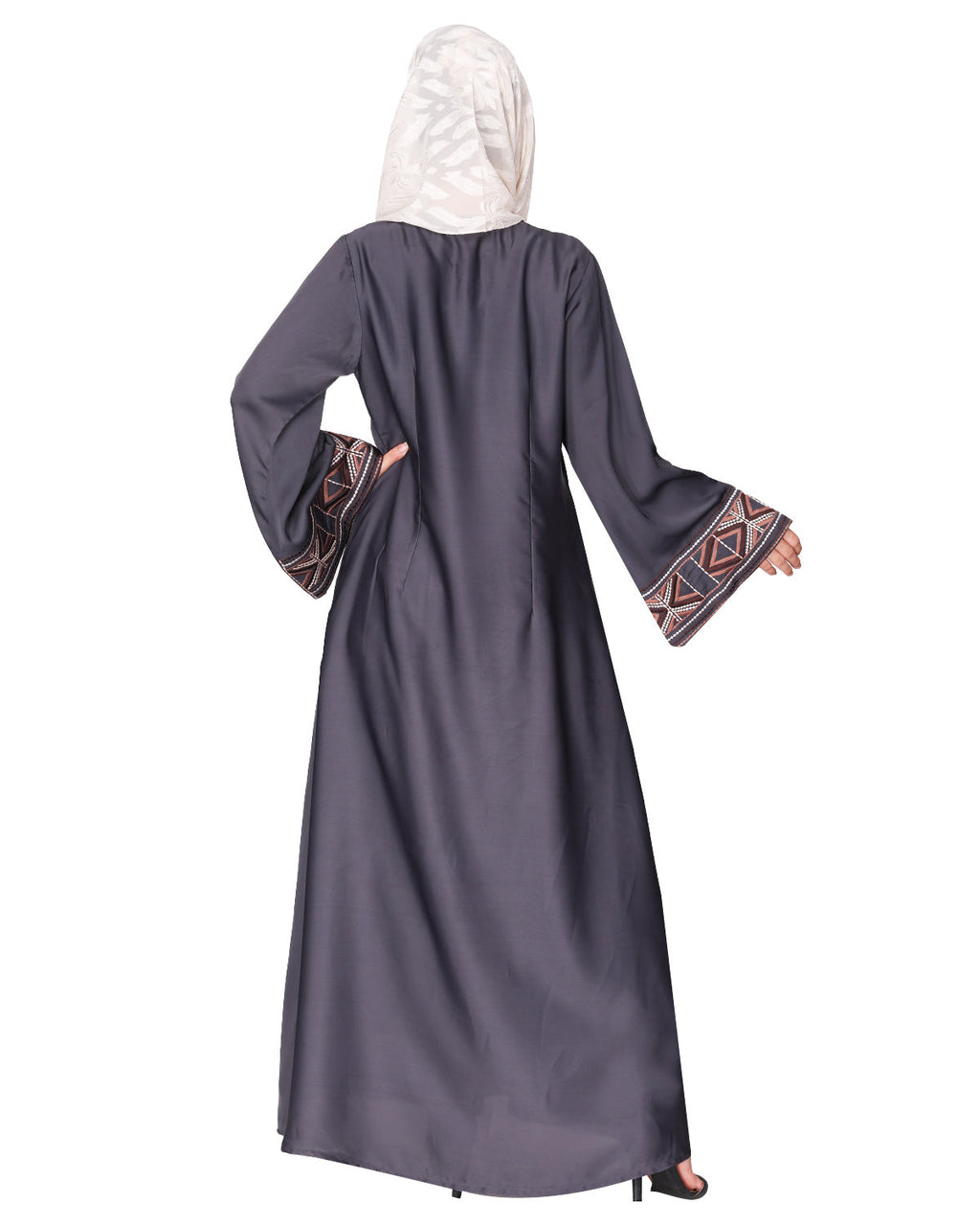 A pretty smooth flowing Bohemian Bell Sleeves abaya Grey