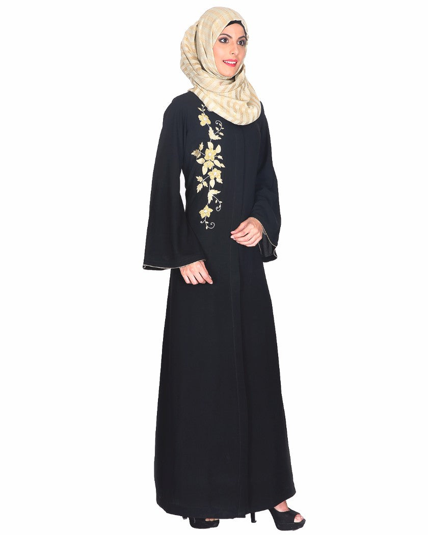Beautiful Embroidered Abaya Black