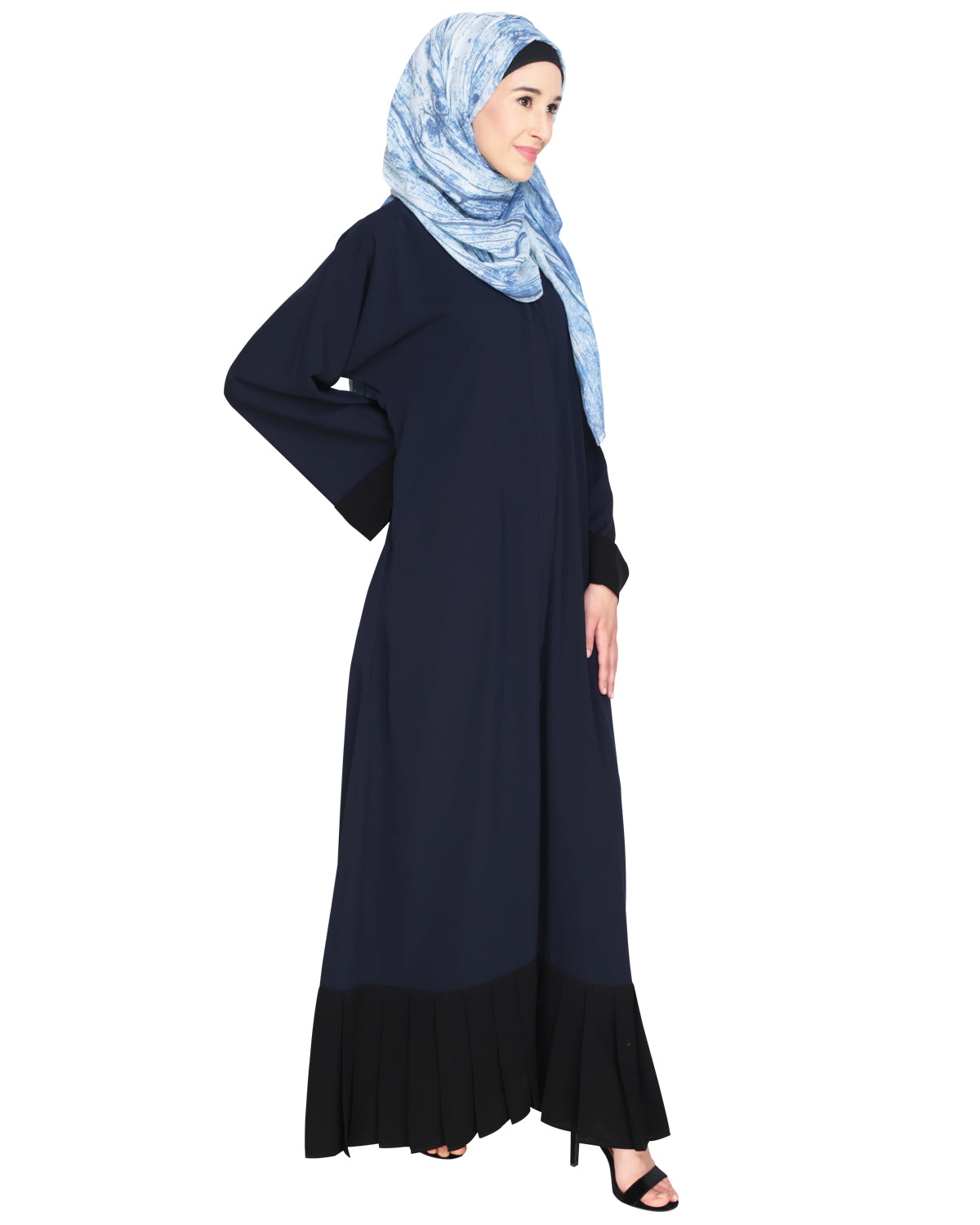 Pleated Bliss Dubai Style Abaya Navy Black