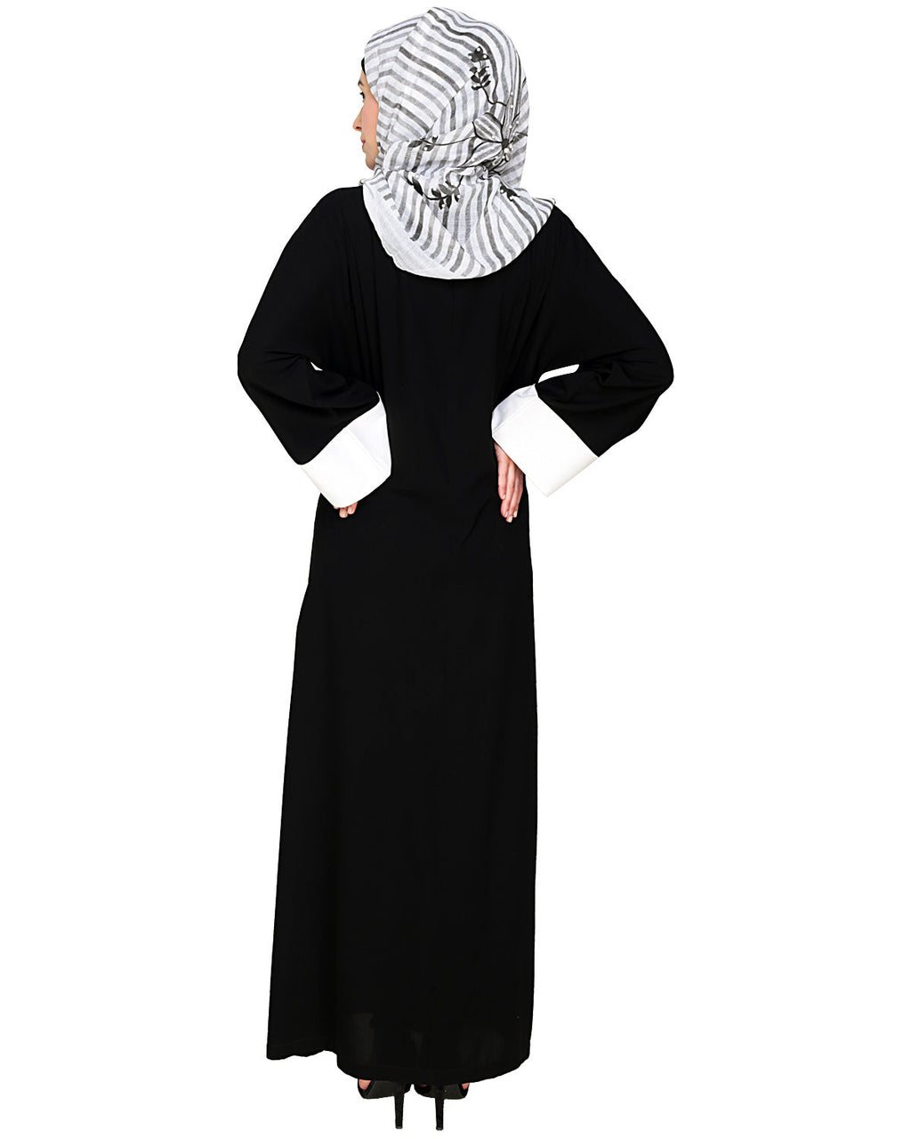 Elegant Black Dubai Style Abaya with Detailing Black