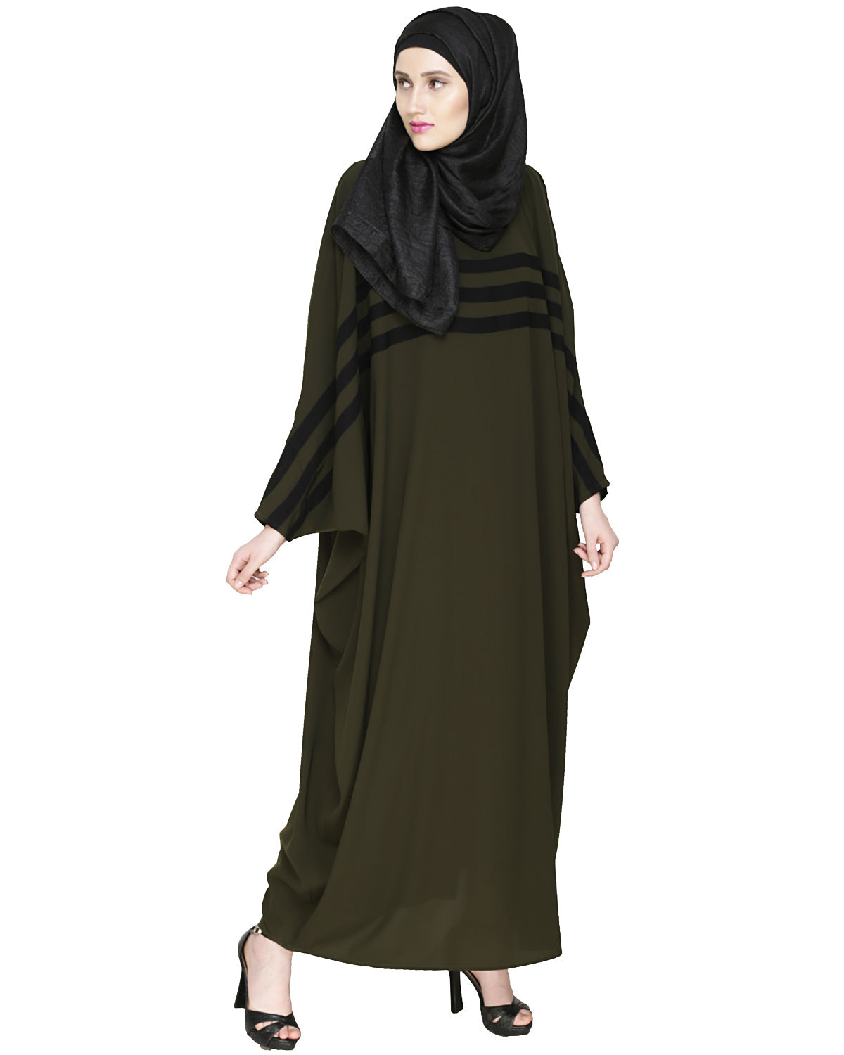 Sporty Kaftan With Black Detailing Wine