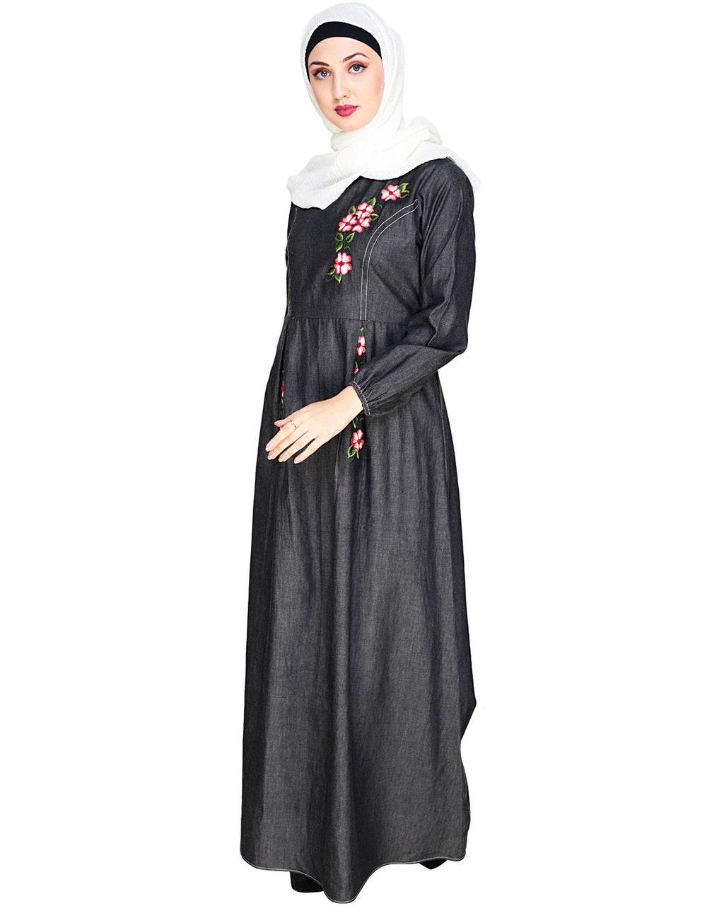 Box Pleated Abaya Black