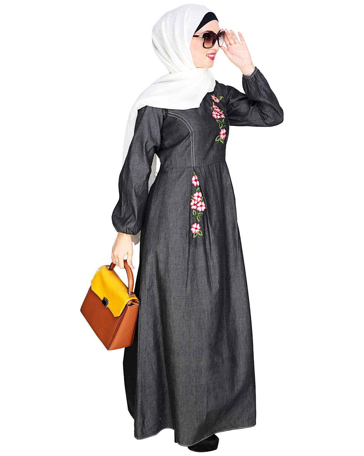 Box Pleated Abaya Black