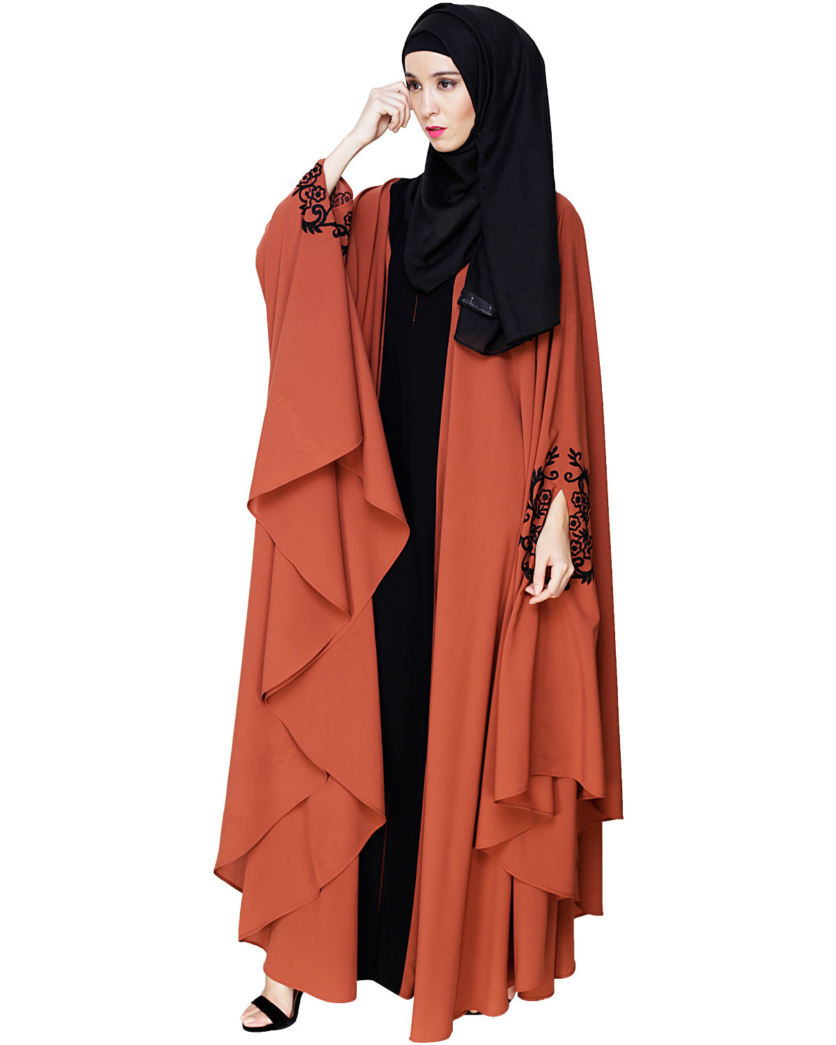 Delicate Embroidered Grey Irani Kaftan