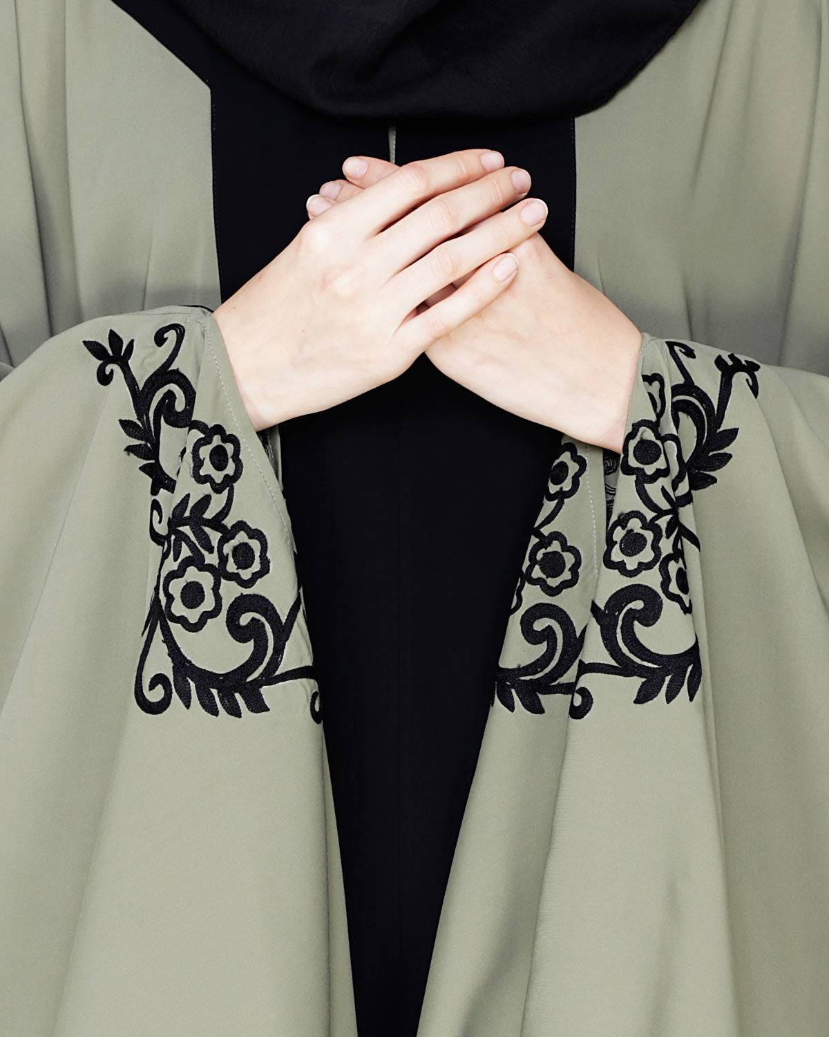 Delicate Embroidered Grey Irani Kaftan