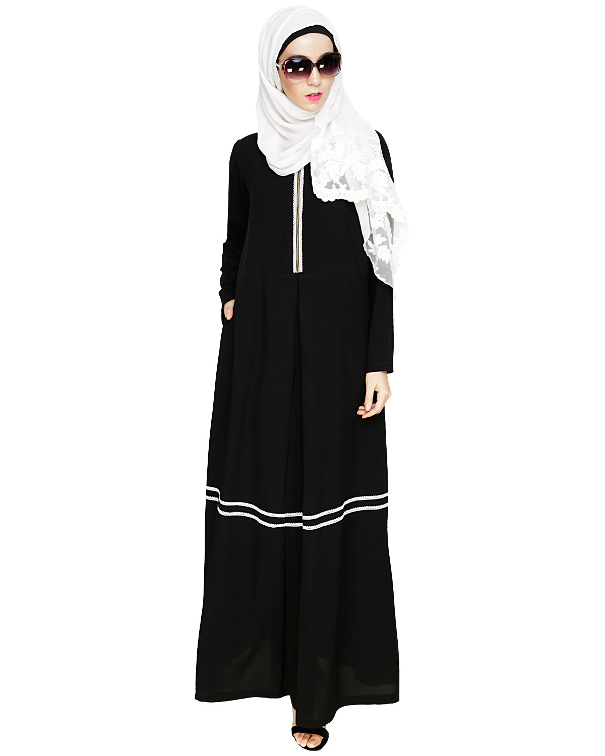 Graceful Lacy Abaya Black