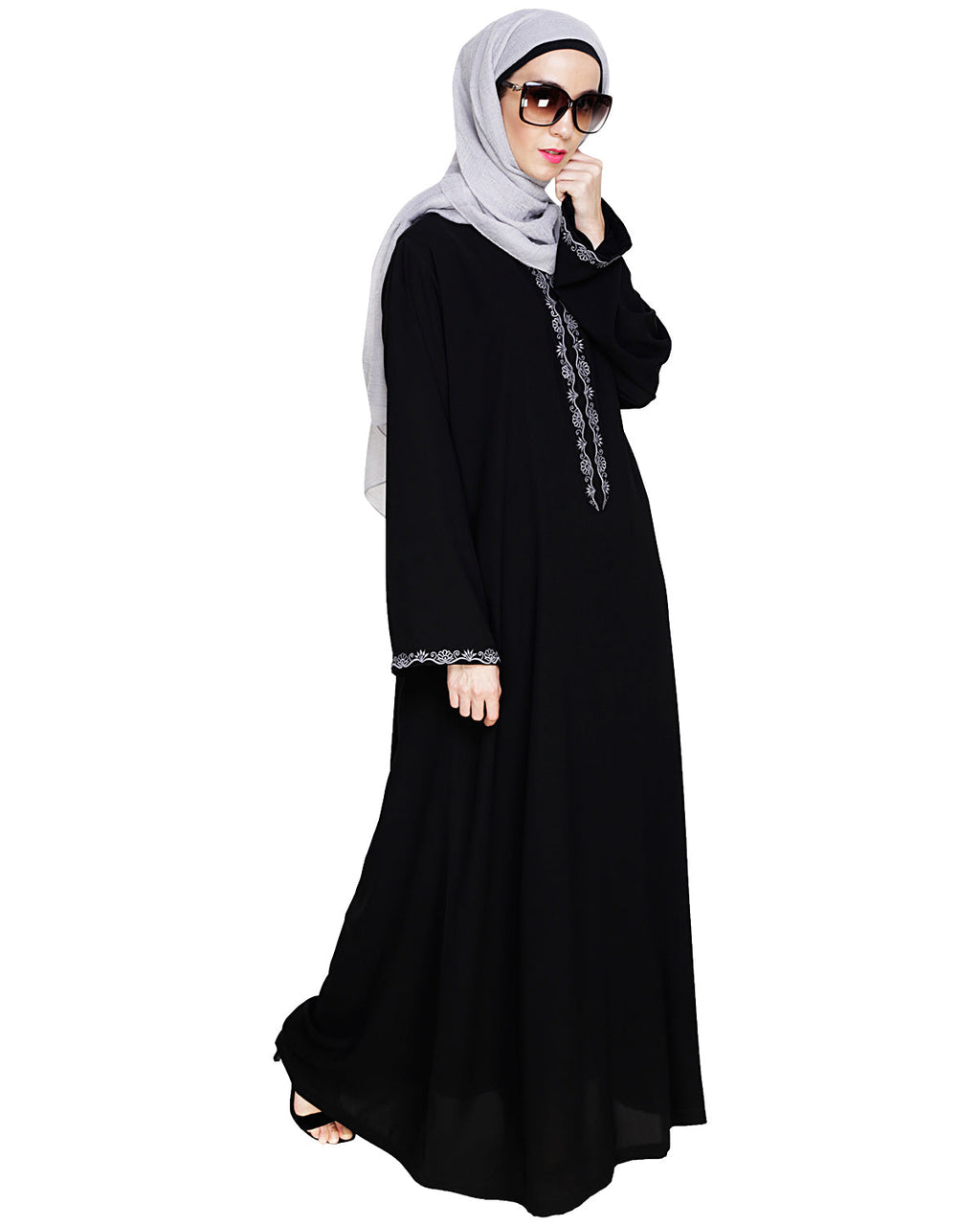 Lotus Embroidered Dubai Style Abaya Black