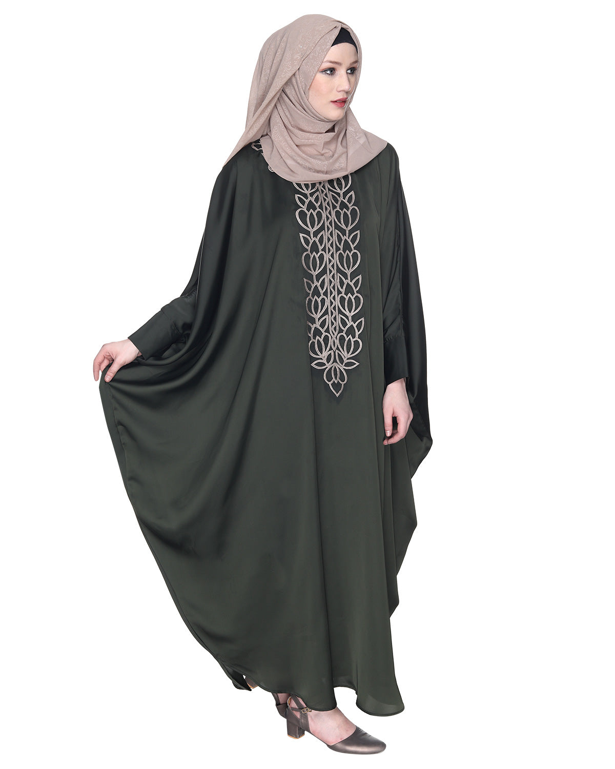 Strikingly Beautiful Dark Grey Embroidered Kaftan