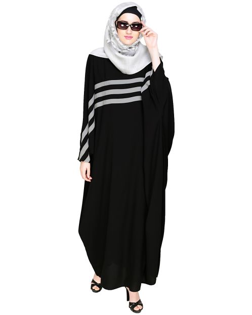 Sporty Kaftan With Grey Detailing