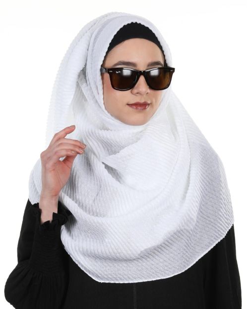 Super Stylish White Hijab