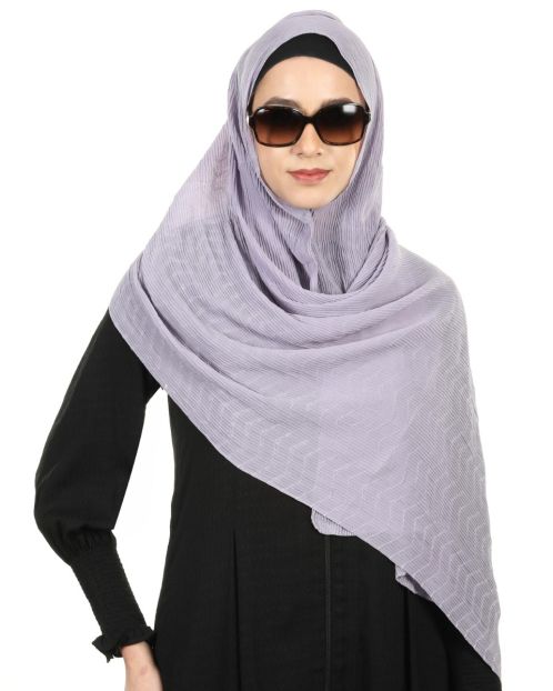Pleated Chiffon Lilac Hijab with a zig zag design